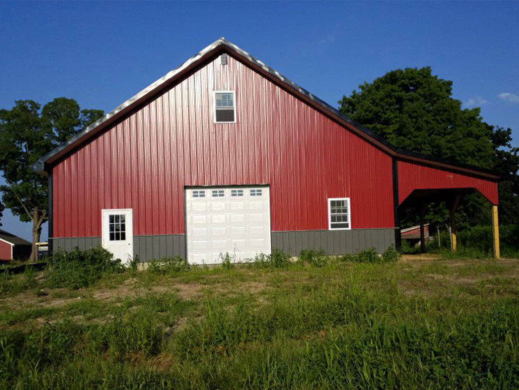 Large garage barn style with lean-to overhang