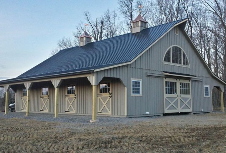 large horse barn with double lean to