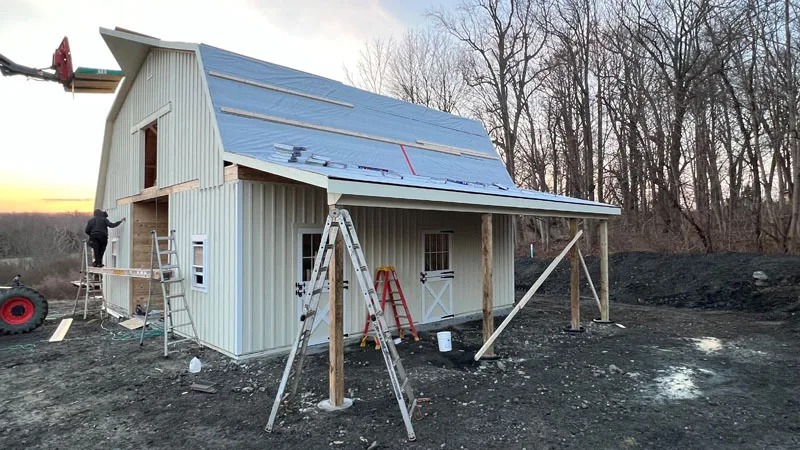 gambrel modular horse barn
