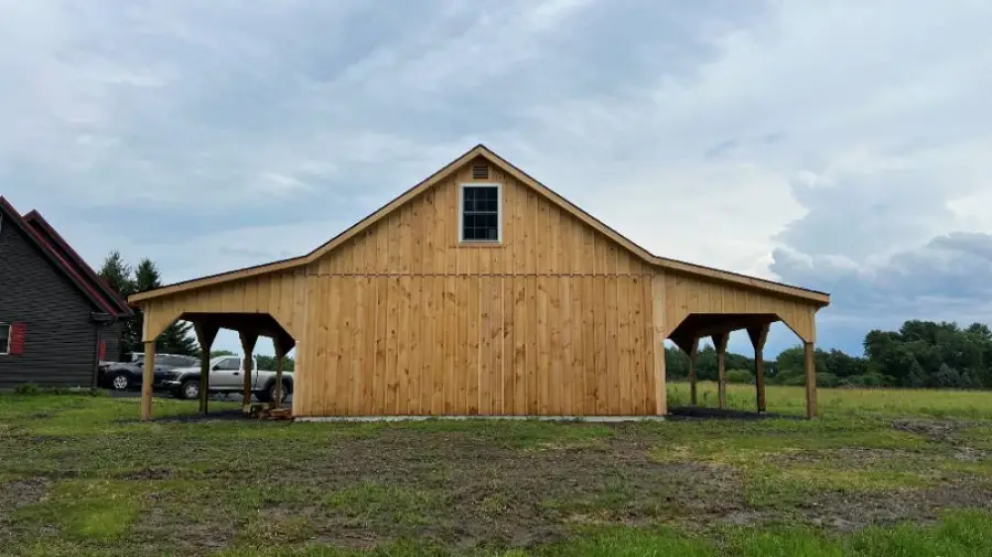 garage with 2 lean-tos