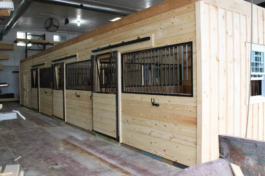 modular horse barn in high country