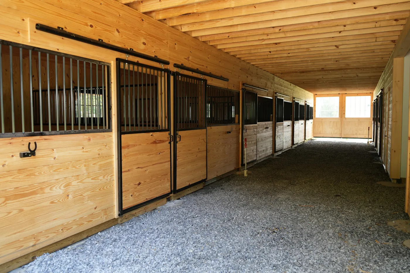 high country modular horse barn