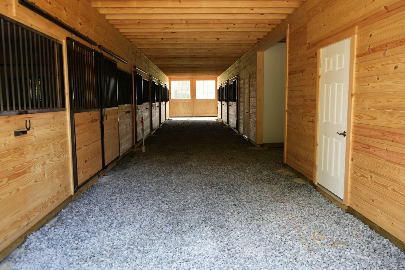high country modular horse barn