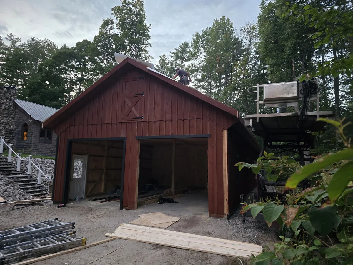 modular horse barn