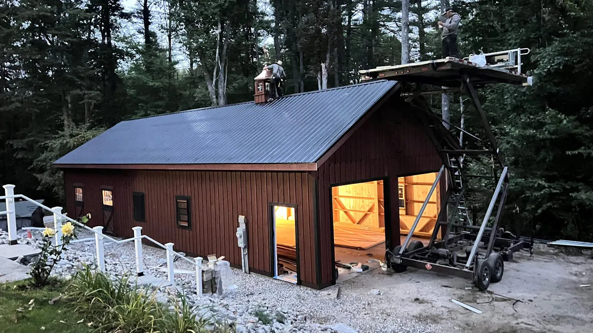 modular horse barn