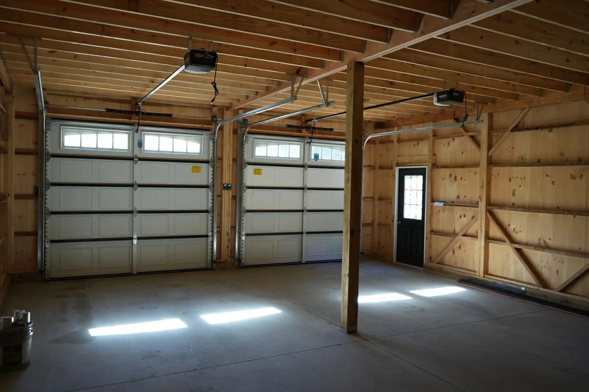 modular horse barn