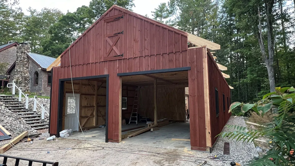modular horse barn