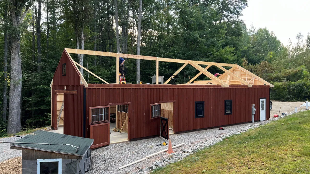 modular horse barn