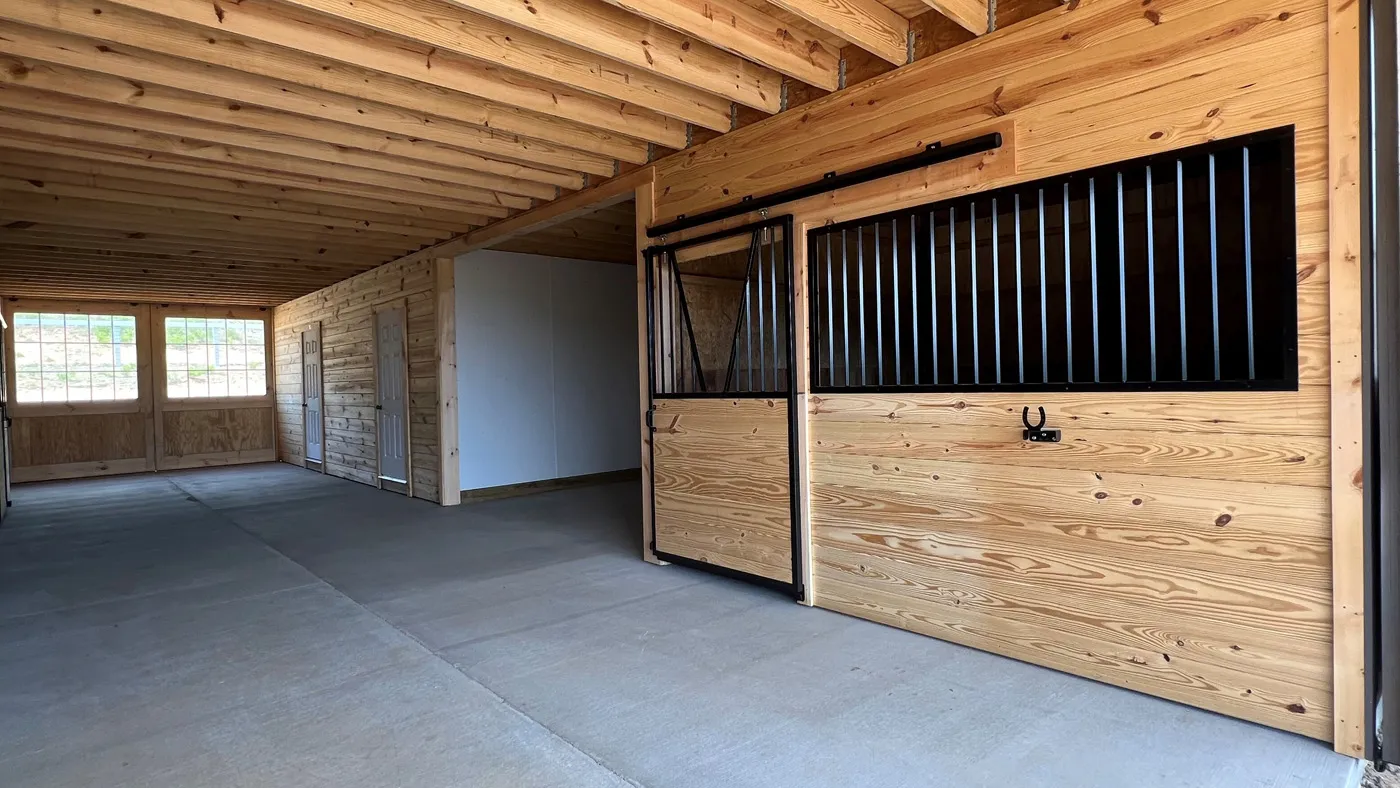 high country modular horse barn