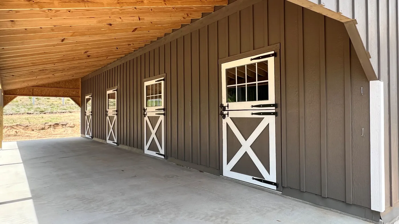 high country modular horse barn