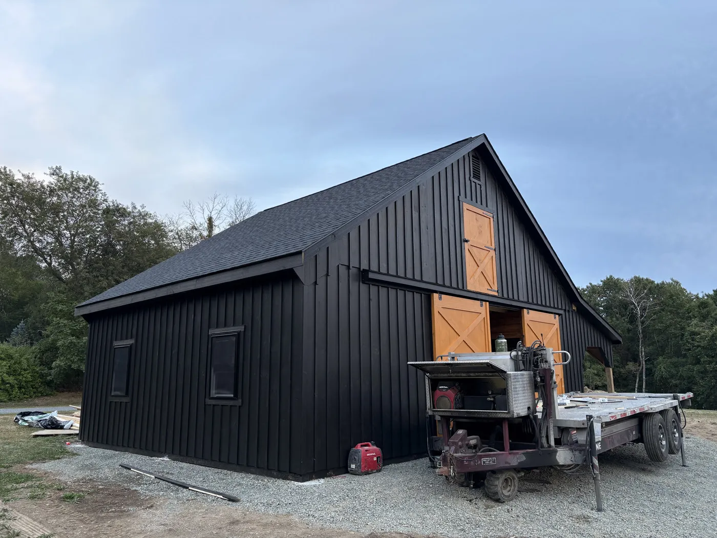 high country modular barn with loft and lean-to