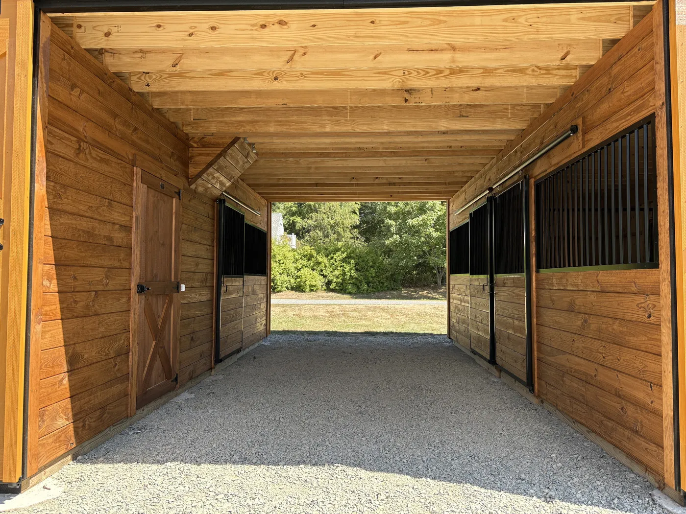 high country modular barn with loft and lean-to