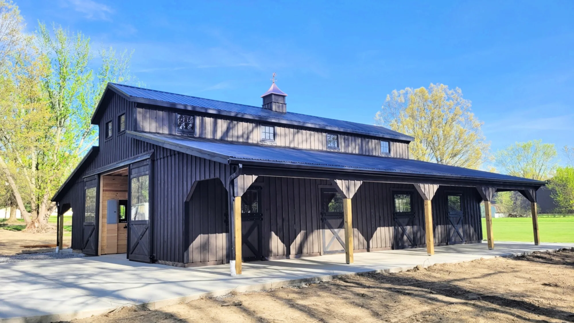 monitor modular horse barn