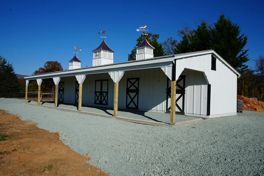 shed row modular horse barn