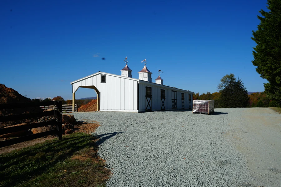 shed row modular horse barn