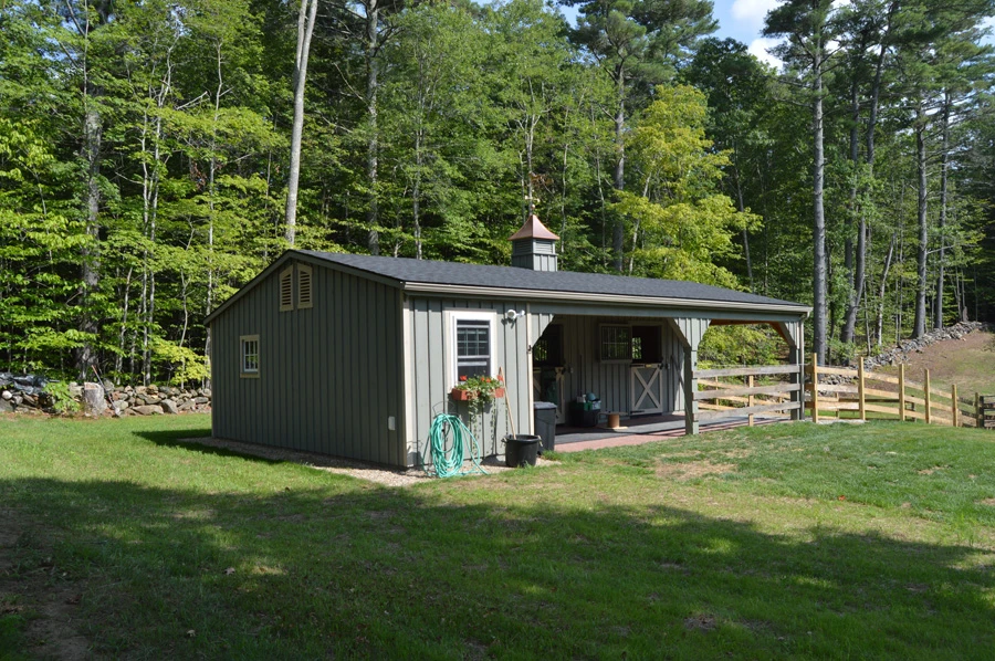 shed row modular horse barn