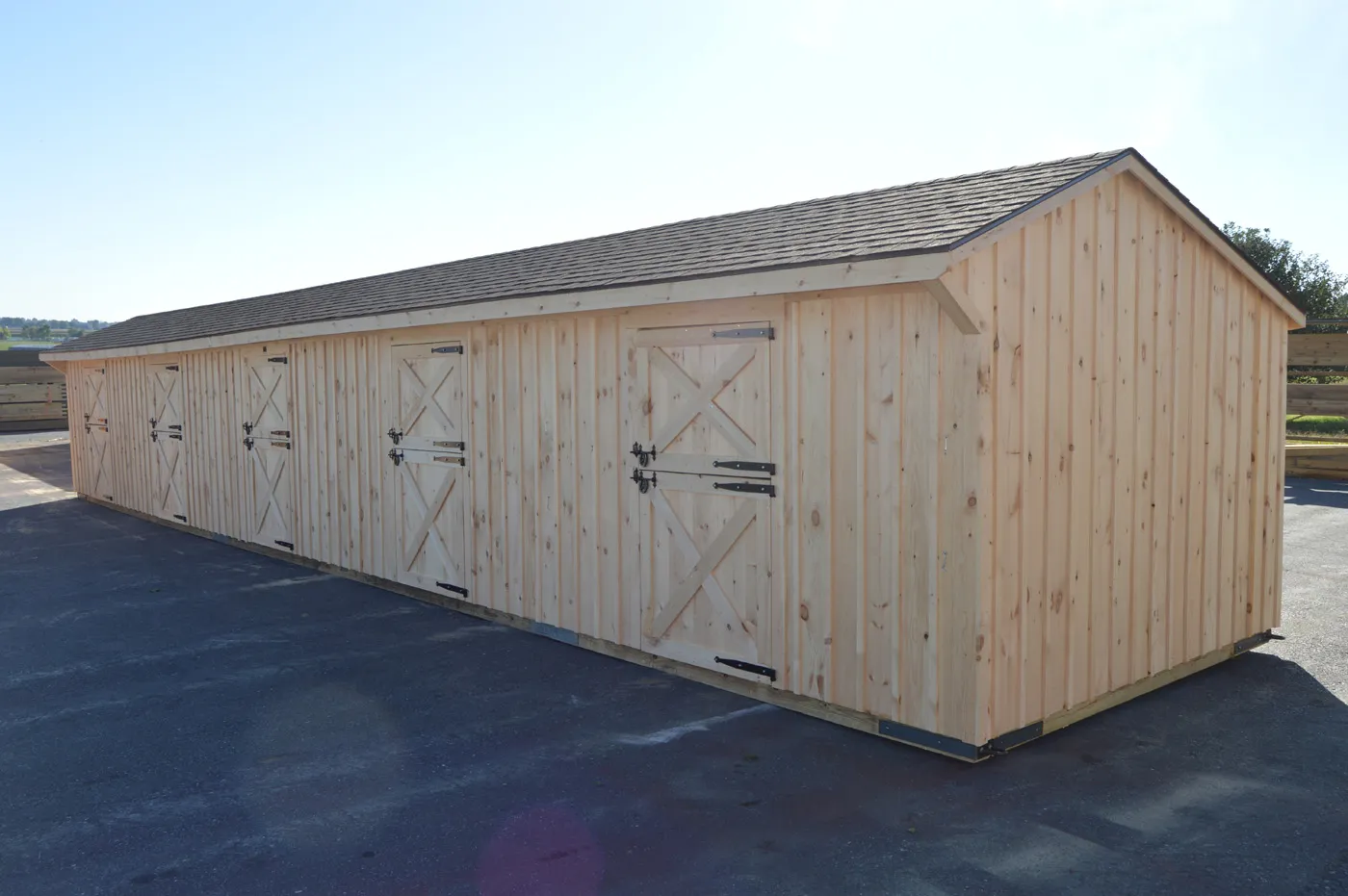 shed row horse barn