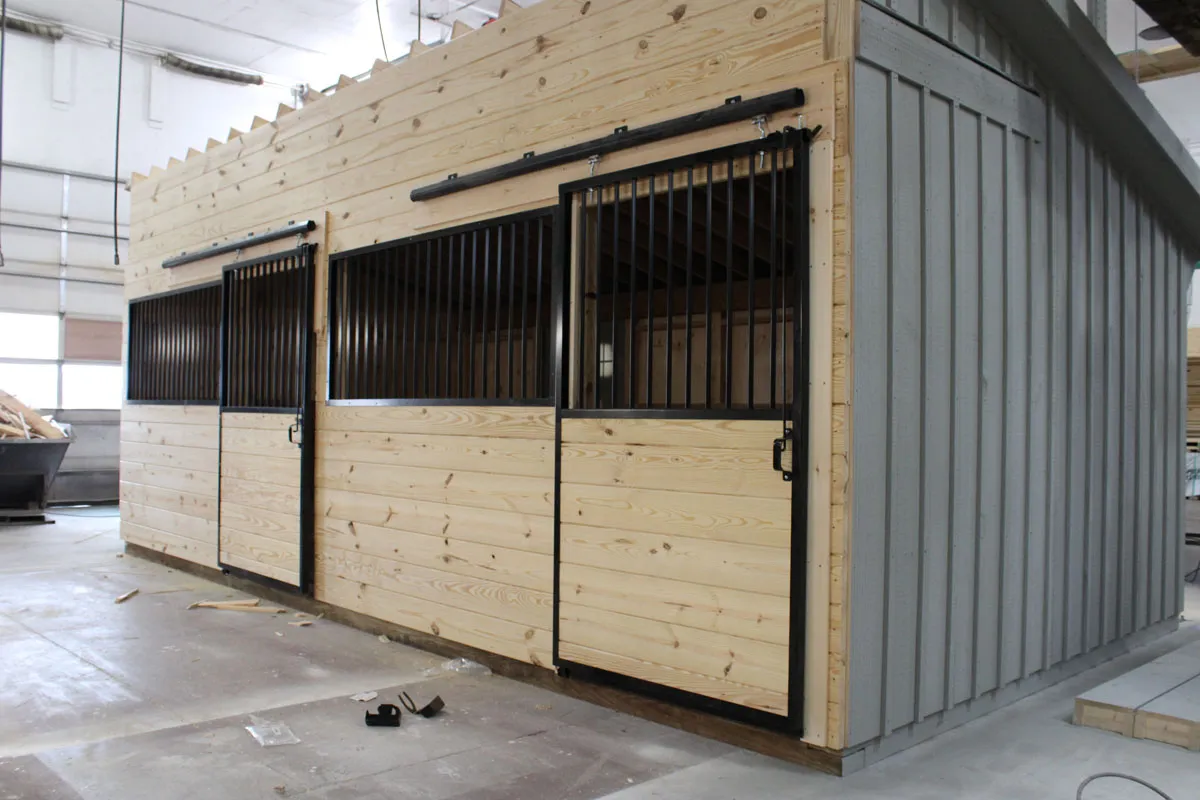 trailside modular horse barn