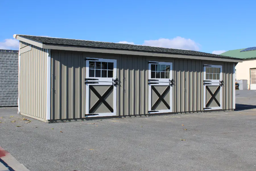 trailside modular horse barn