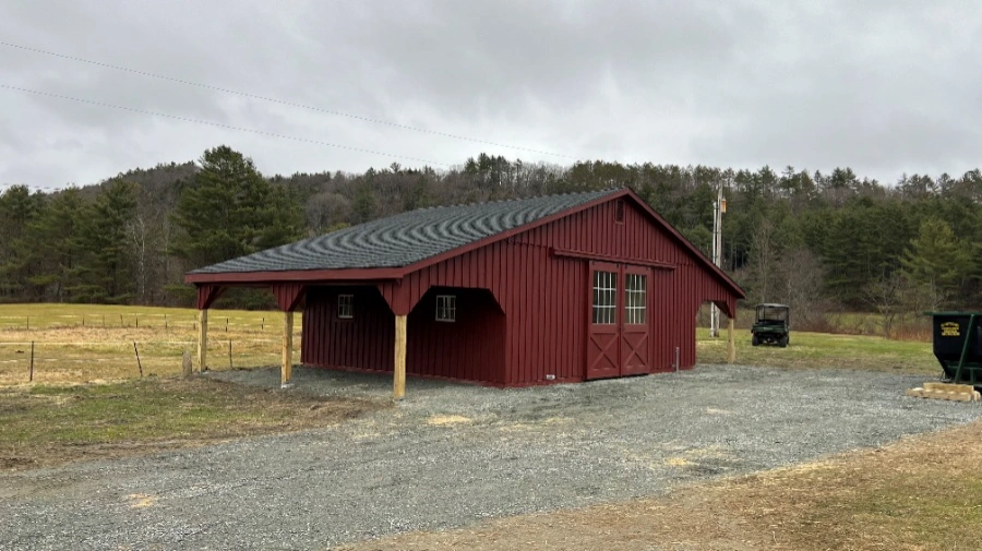 trailside modular barn with lean tos