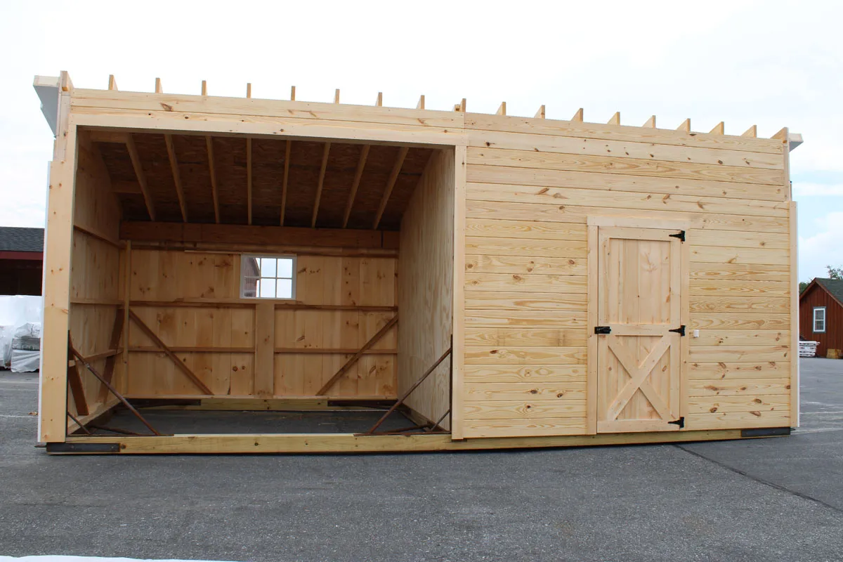 trailside modular horse barn