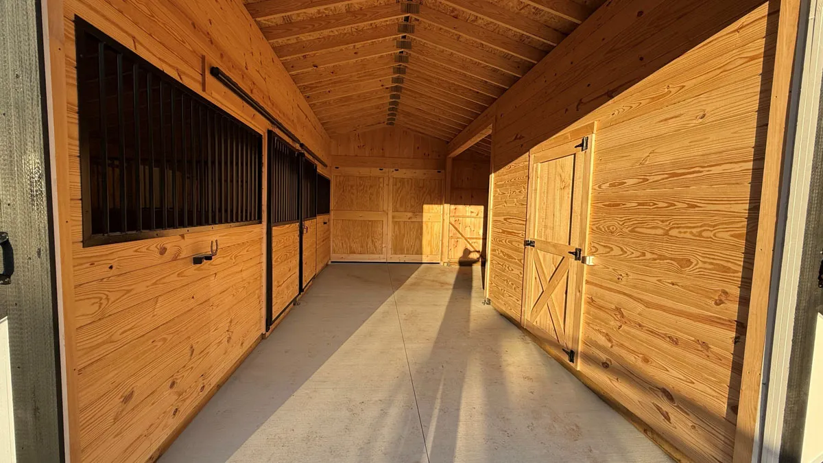 trailside modular horse barn