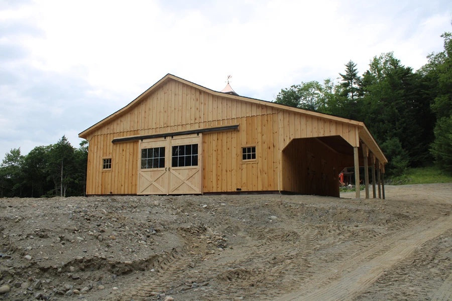 trailside modular horse barn
