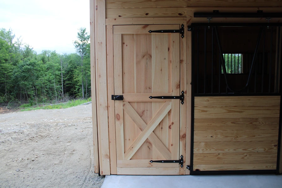 trailside modular horse barn