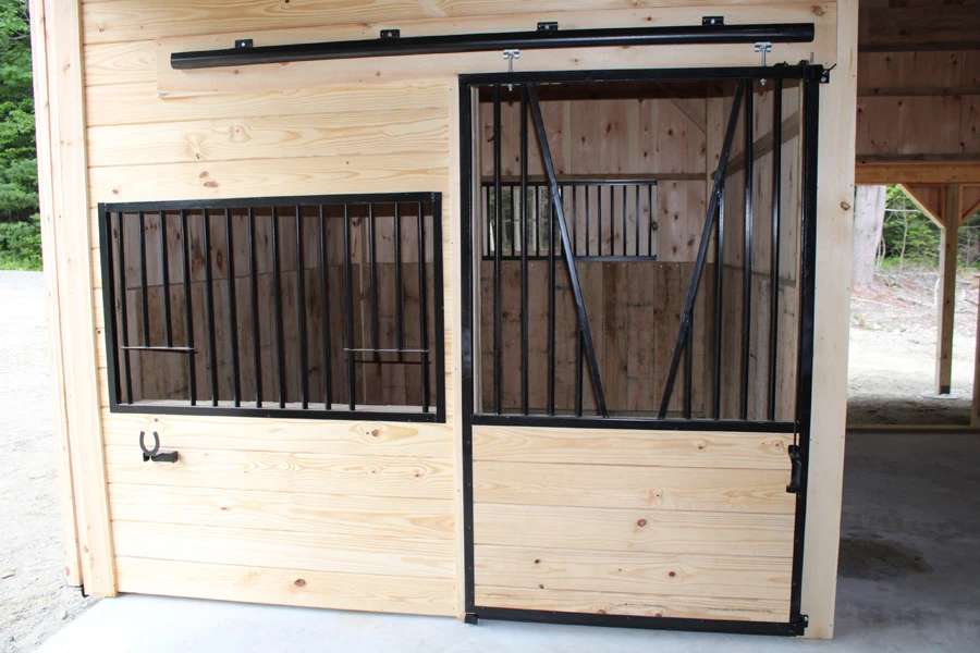 trailside modular horse barn