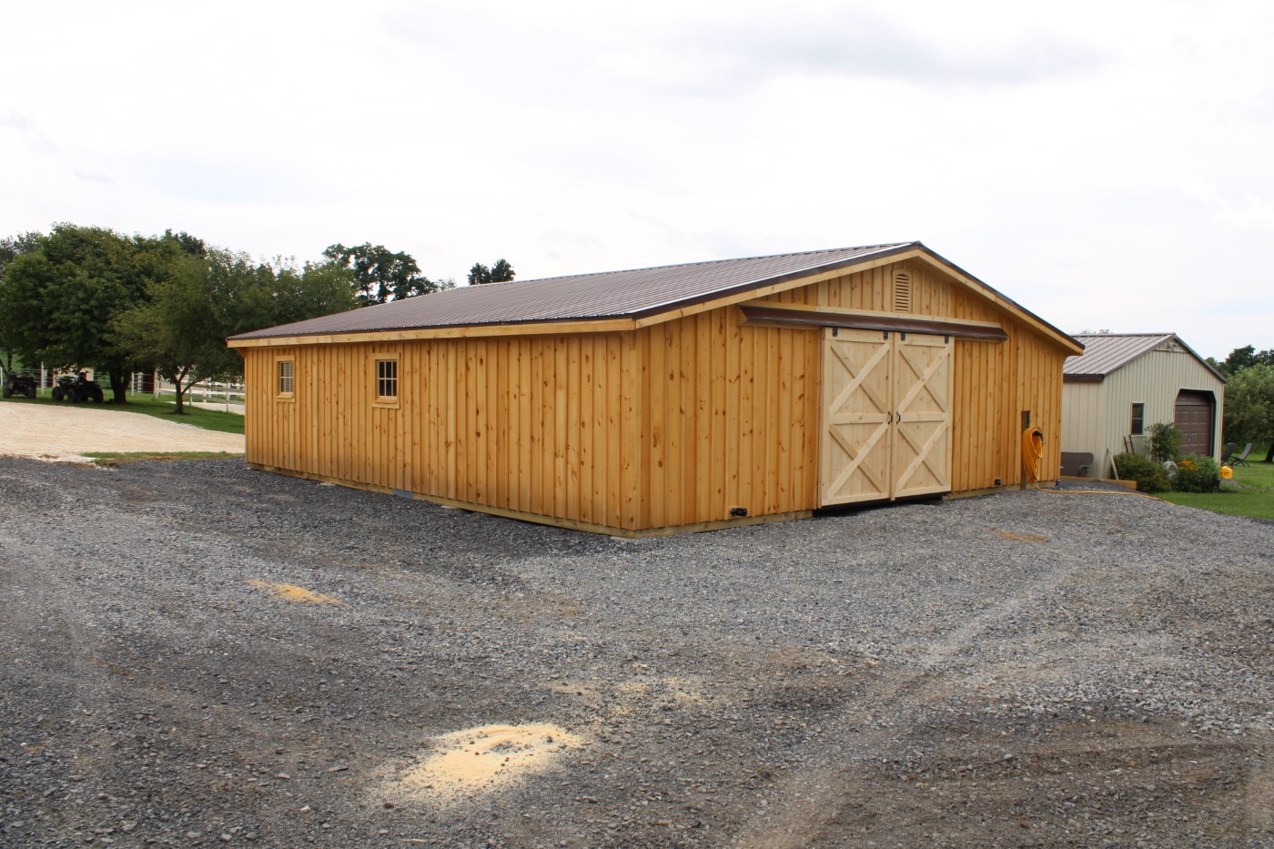 trailside modular horse barn