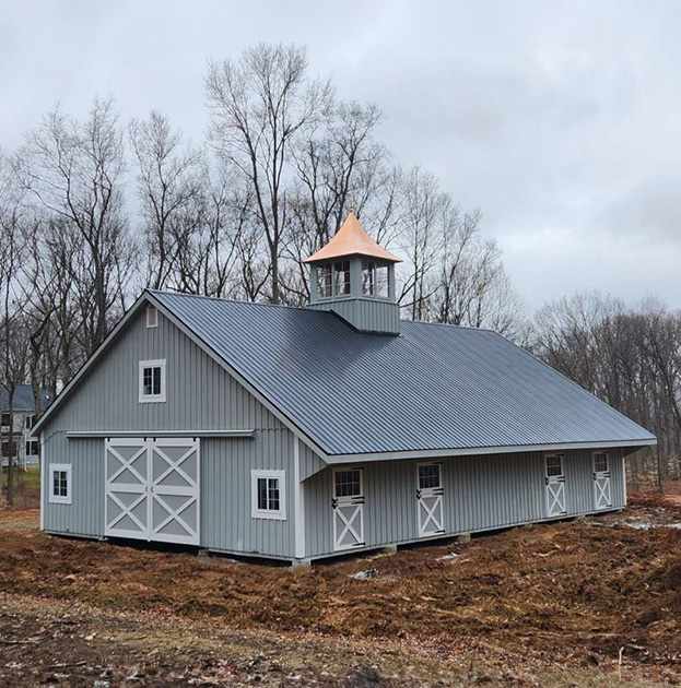 lean-to barn